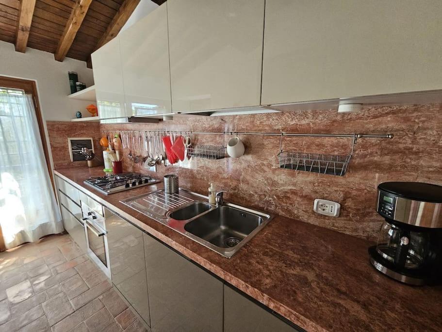Appartamento Casina Rossa Tavarnuzze Esterno foto